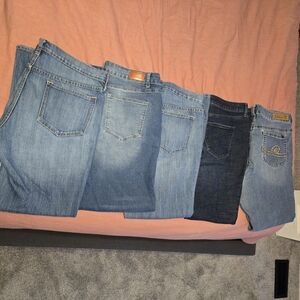 5 Pair Of Womens Size 18 Jeans